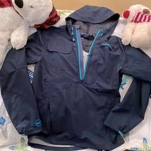 Vineyard Vines performance shell men’s XS, blue, hooded-zip with three pockets